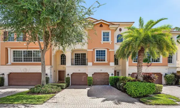 5580 NE Trieste Way, Boca Raton, FL 33487