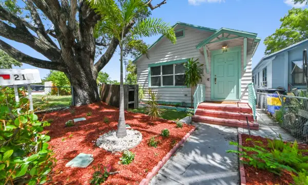 218 N H Street, Lake Worth Beach, FL 33460
