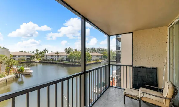 6 Royal Palm Way 307, Boca Raton, FL 33432
