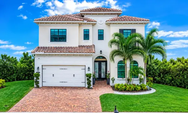 8635 Grand Prix Lane, Boynton Beach, FL 33472