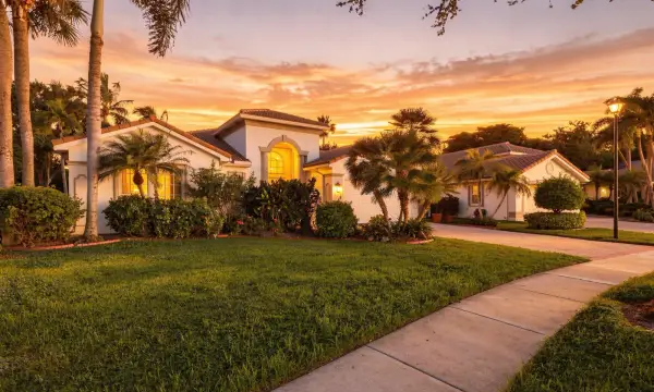 6812 Molakai Circle, Boynton Beach, FL 33437