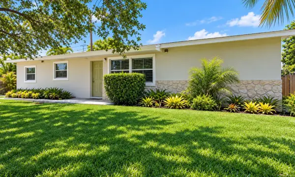 1963 Highland Drive, North Palm Beach, FL 33408