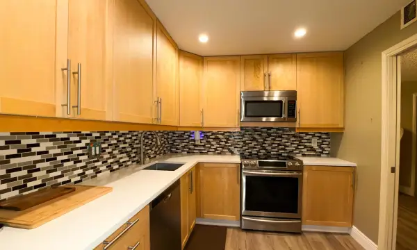 3510 Oaks Way 101, Pompano Beach, FL 33069
