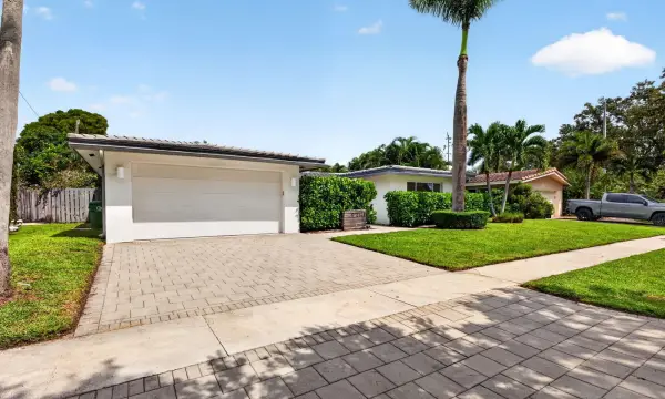 2141 NE 62nd Court, Fort Lauderdale, FL 33308