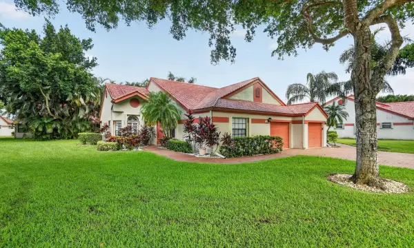 7573 Lexington Club Boulevard A, Delray Beach, FL 33446