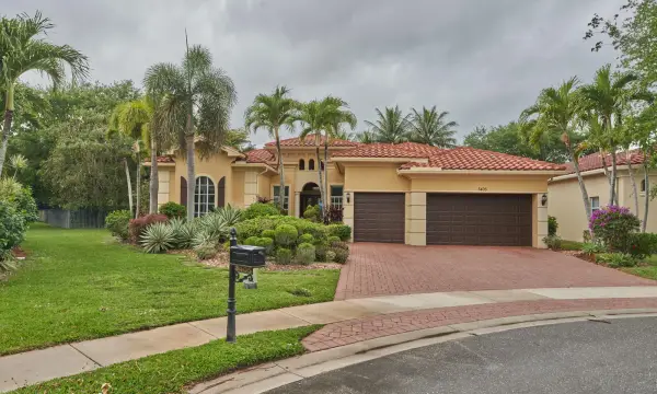 3405 Lago De Talavera, Lake Worth, FL 33467