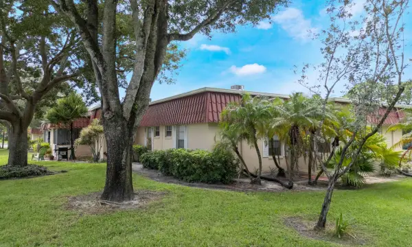 857 Worcester Lane B, Lake Worth, FL 33467