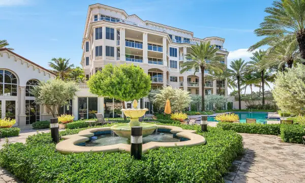 3000 S Ocean Boulevard 402, Palm Beach, FL 33480
