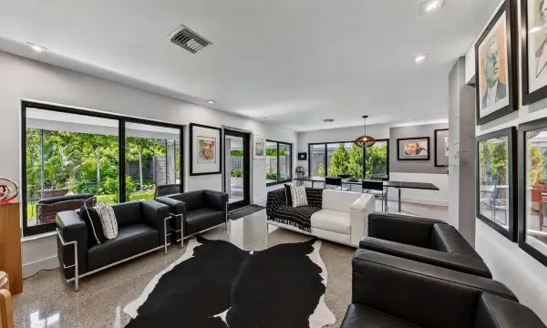 4850 NE 5th Avenue, Oakland Park, FL 33334