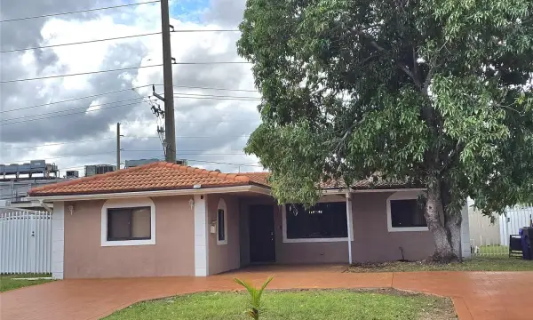 2420 N 59th Terrace, Hollywood, FL 33021