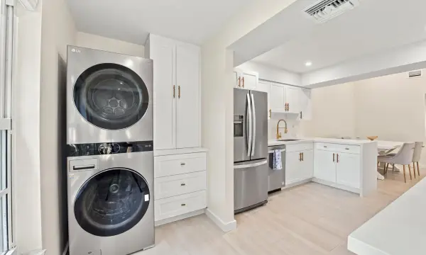 2121 S Ocean Boulevard 106, Lauderdale-by-the-sea, FL 33062