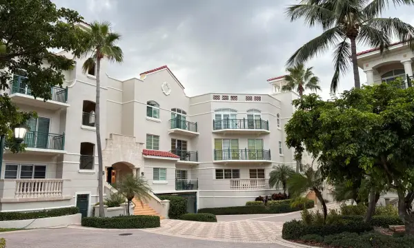 1230 Hillsboro Mile 308, Hillsboro Beach, FL 33062
