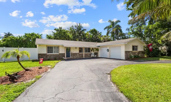 7400 Clarke Road, Lake Clarke Shores, FL 33406