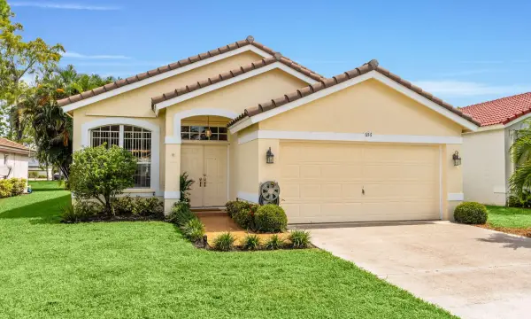 656 Lake Wellington Drive, Wellington, FL 33414