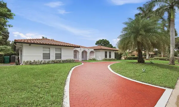 9642 NW 1st Place, Coral Springs, FL 33071