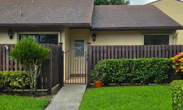 Address Withheld, Greenacres, FL 33415