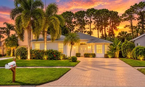 139 Saratoga Boulevard E, Royal Palm Beach, FL 33411