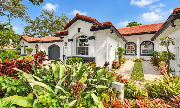 8285 Via Di Veneto, Boca Raton, FL 33496