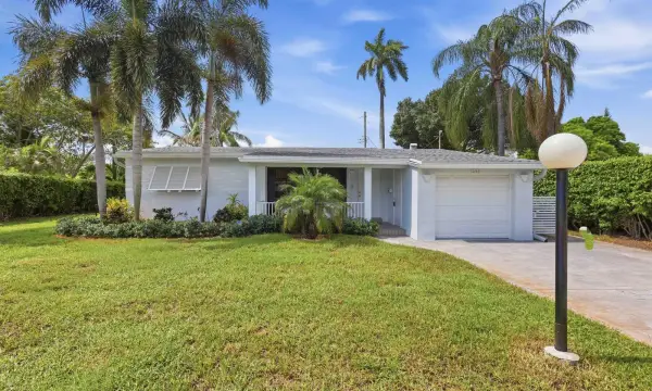 2460 SW 15th Street, Fort Lauderdale, FL 33312