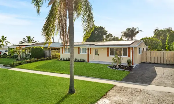 9379 Keating Drive, Palm Beach Gardens, FL 33410