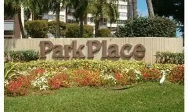 1200 Saint Charles Place 409, Pembroke Pines, FL 33026