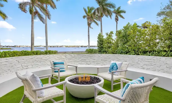 2745 S Flagler Drive, West Palm Beach, FL 33405