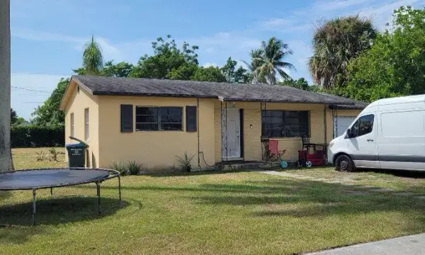 730 W Ilex Drive, Lake Park, FL 33403