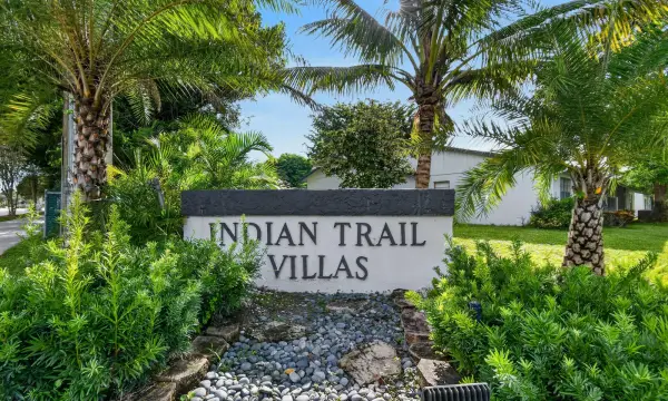 72 Conaskonk Circle, Royal Palm Beach, FL 33411