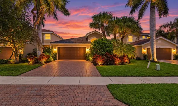 7667 Corkwood Avenue, Boynton Beach, FL 33437