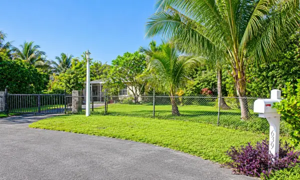 639 Madeline Court, West Palm Beach, FL 33413