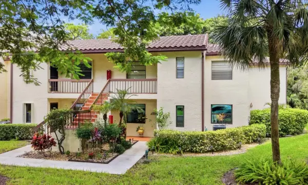 21621 Arriba Real 1-i, Boca Raton, FL 33433