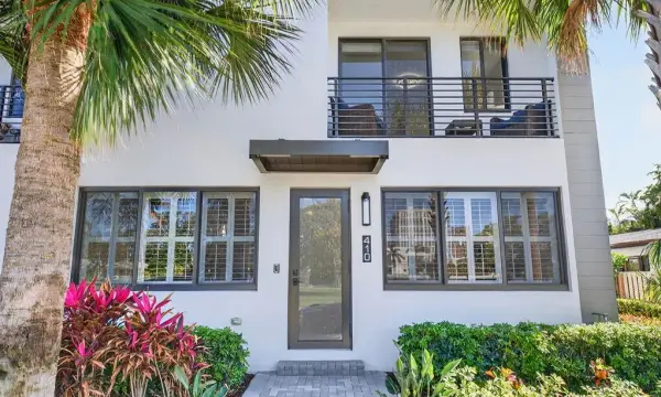 410 SE 12th Court, Fort Lauderdale, FL 33316