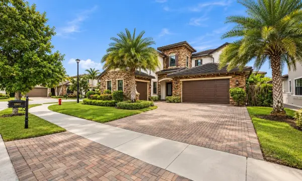 10982 Pinnacle Way, Parkland, FL 33076