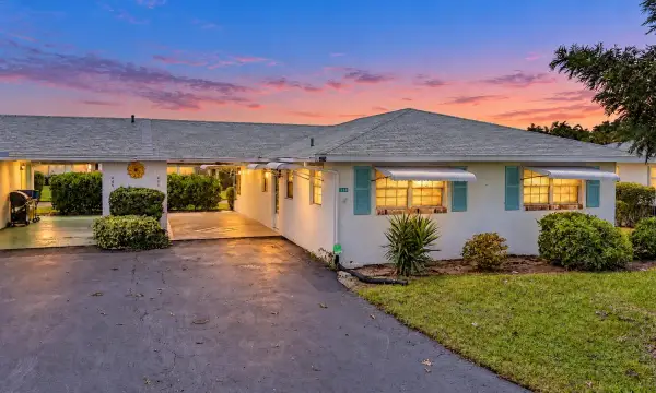 450 Bluebird Lane, Delray Beach, FL 33445