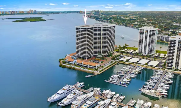 100 Lakeshore Drive 251, North Palm Beach, FL 33408
