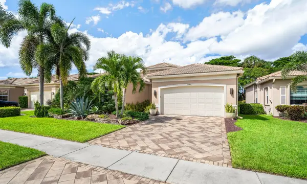 9746 Dovetree Isle Drive, Boynton Beach, FL 33473
