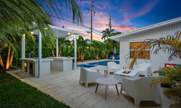 570 N Dover Road, Tequesta, FL 33469