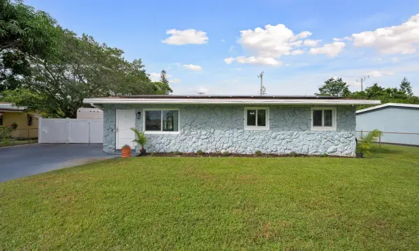 3767 SW 16th Court, Fort Lauderdale, FL 33312