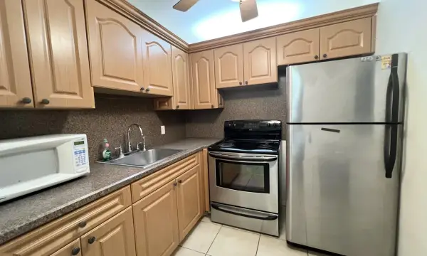 4023 Berkshire B 4023, Deerfield Beach, FL 33442