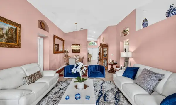 5670 Swaying Palm Lane, Boynton Beach, FL 33437