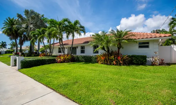 1123 SE 14th Avenue, Deerfield Beach, FL 33441