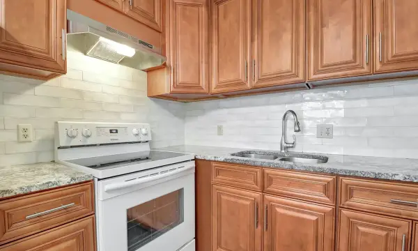 400 Village Green Circle W 212, Palm Springs, FL 33461