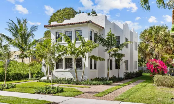 225 Monroe Drive, West Palm Beach, FL 33405