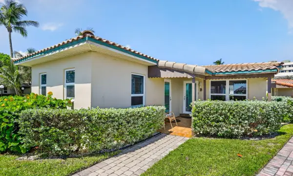 1225 Hillsboro Mile B2, Hillsboro Beach, FL 33062