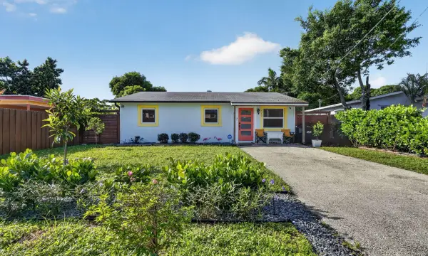 220 Reigle Avenue, Delray Beach, FL 33444