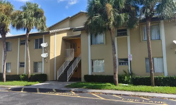 11585 NW 44th Street 11585, Coral Springs, FL 33065