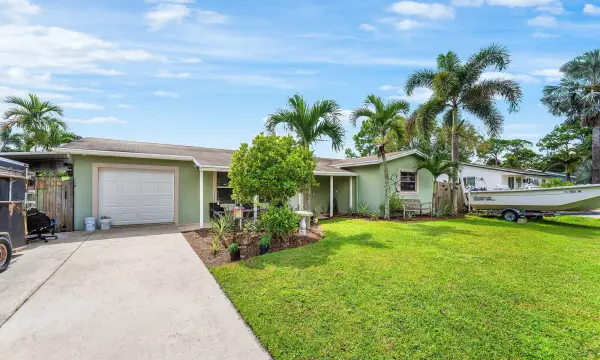 7416 Cocoanut Drive, Greenacres, FL 33467