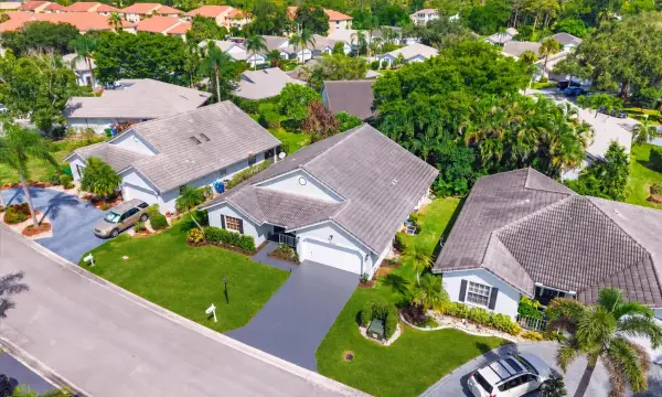 5309 Pine Circle, Coral Springs, FL 33067