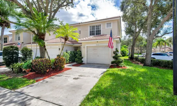 9086 Tremezzo Lane, Boynton Beach, FL 33472