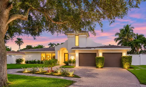 2651 NE 49th Street, Lighthouse Point, FL 33064